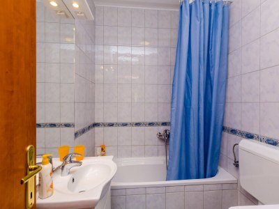 Apartment Ana Apartment - One Bedroom Apartment with Balcony - Features photo 16