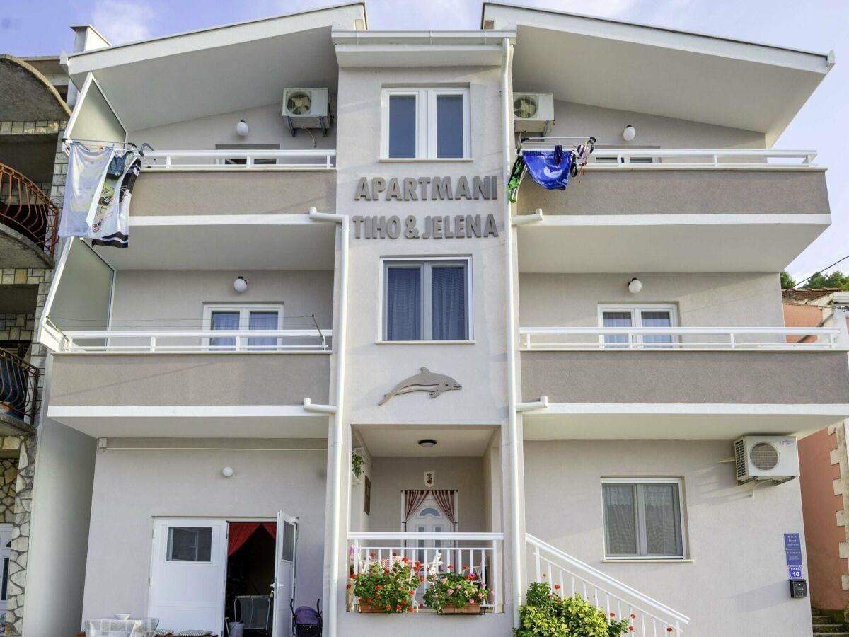 Apartment Apartments Tiho & Jelena- One Bedroom Apartment with Balcony and Sea View (Maestral) - Outdoor photo 5