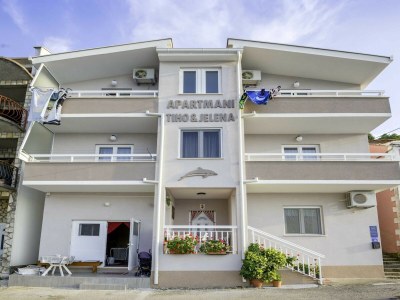 Apartment Apartments Tiho & Jelena- One Bedroom Apartment with Balcony and Sea View (Maestral) - Outdoor photo 2