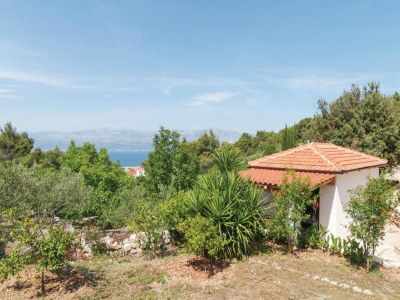 Holiday house Holiday Home Blossom - Four Bedroom Holiday Home with Outdoor Pool and Jacuzzi - (ST) - Outdoor photo 5