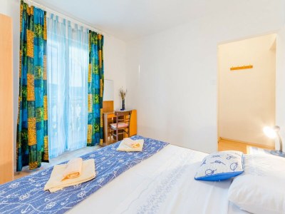 Apartment Apartment Sea Star - Three-Bedroom Apartment with Pool and Sea View - Features photo 11