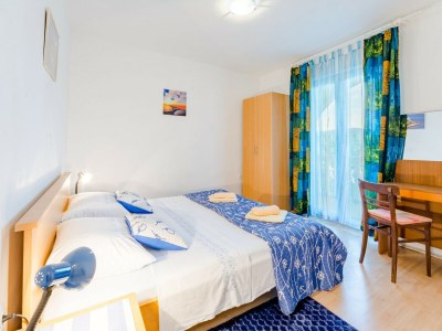 Apartment Apartment Sea Star - Three-Bedroom Apartment with Pool and Sea View - Features photo 12