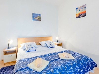 Apartment Apartment Sea Star - Three-Bedroom Apartment with Pool and Sea View - Features photo 17