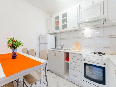 Apartment Apartment Sea Star - Three-Bedroom Apartment with Pool and Sea View - Features photo 21