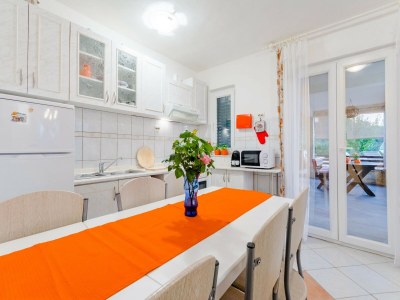 Apartment Apartment Sea Star - Three-Bedroom Apartment with Pool and Sea View - Features photo 33