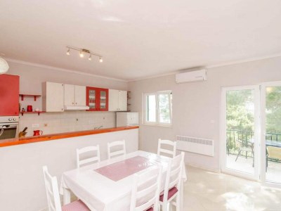 Apartment Apartments Matuško Mljet - Two-Bedroom Apartment with Terrace and Sea View in Mljet - Apartment
