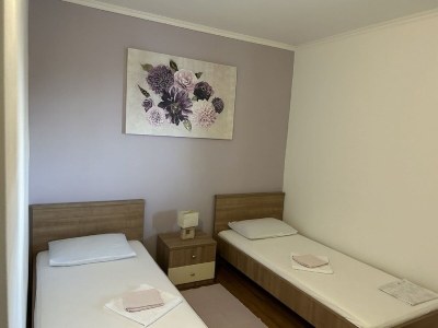 Apartment Apartments Matuško Mljet - Two-Bedroom Apartment with Terrace and Sea View - Features photo 8