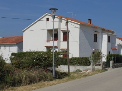 Apartment Two bedroom apartment with terrace Povljana, Pag A-6468-a - Outdoor photo 4