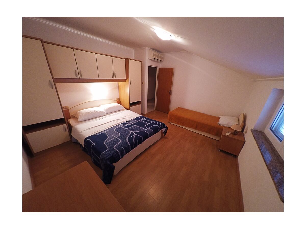 Apartment One bedroom apartment with terrace Lopar, Rab A-20644-a