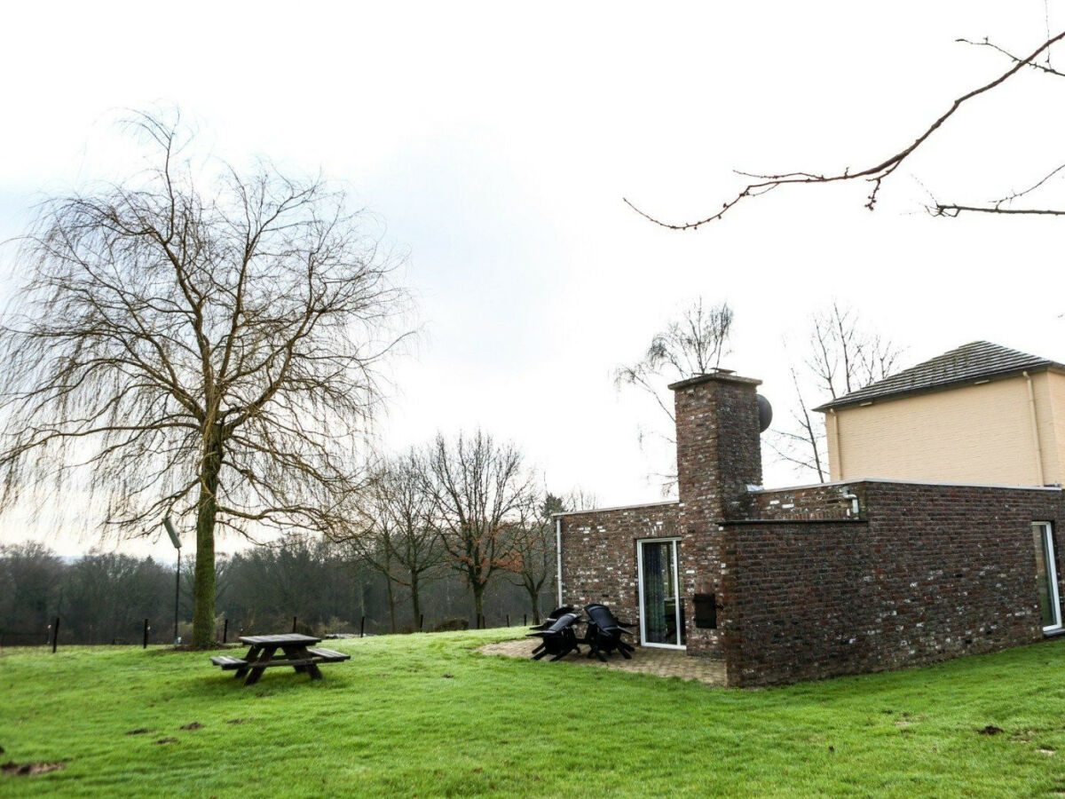 Bungalow Bungalowpark Landsrade - Vrijstaande bungalow 10 - Outdoor photo 2