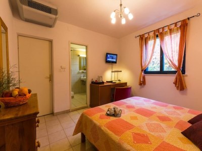 Apartment Castelletto - Standard Twin Room with Airport Transfer - Features photo 8