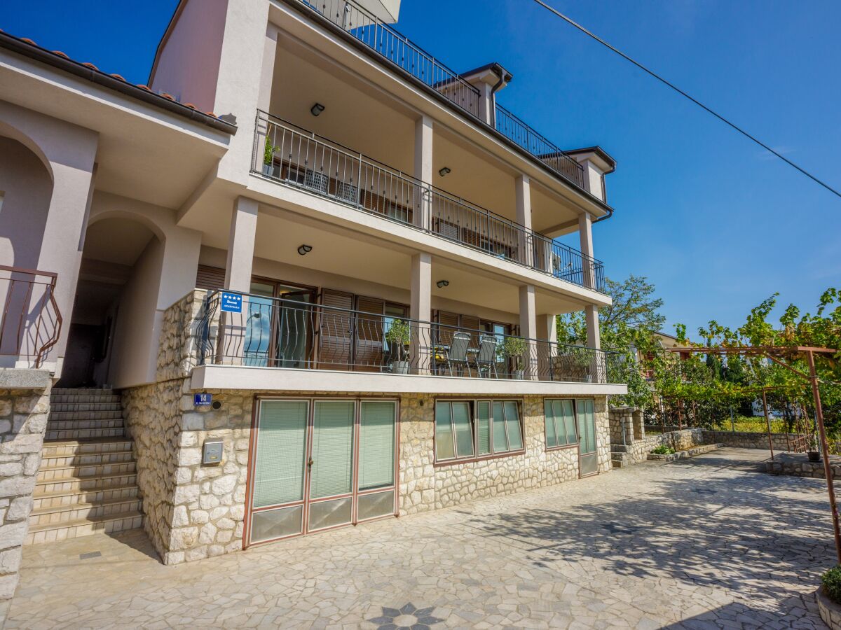 Apartment One bedroom apartment with terrace and sea view Crikvenica A-22283-a - Outdoor photo 5