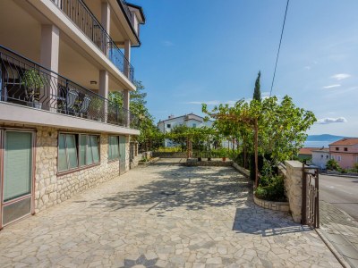 Apartment One bedroom apartment with terrace and sea view Crikvenica A-22283-b - Outdoor photo 6