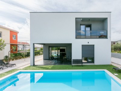 Holiday house Comfortable and spacious house with terrace Kaštel Štafilić, Kaštela K-23486 - Outdoor photo 3