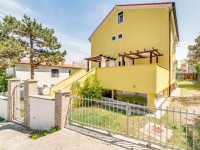Apartment Two bedroom apartment with terrace Baška, Krk A-13907-c - Outdoor photo 4
