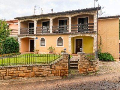 Holiday house Spacious Holiday Home in Verteneglio in Brtonigla - Holiday house