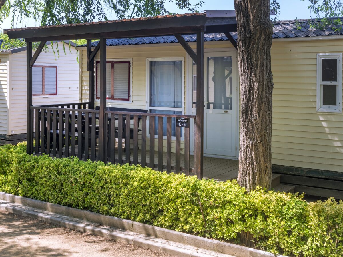 Chalet Hütte in Camping Solmar mit Terrasse