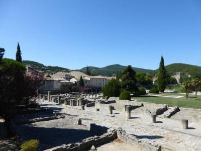 Holiday house House in Vaison-la-Romaine with Pool - Environment photo 17