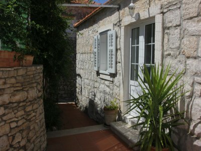 Holiday house Holiday House Granny Mary - Two Bedroom Holiday Home (ST) - Outdoor photo 2
