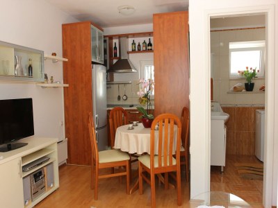 Holiday house Holiday House Granny Mary - Two Bedroom Holiday Home (ST) - Features photo 13