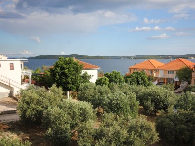 Apartment One bedroom apartment with terrace and sea view Kučište - Perna, Pelješac A-4538-d in Kuciste - Apartment