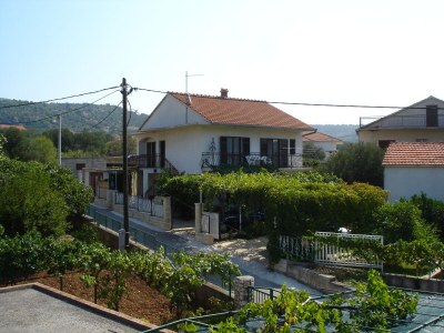 Apartment Studio flat with terrace Vinišće, Trogir AS-12637-a - Outdoor photo 2