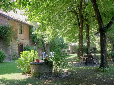 Castle Gästehaus in Monferrato mit Weinverkostung - Outdoor photo 6