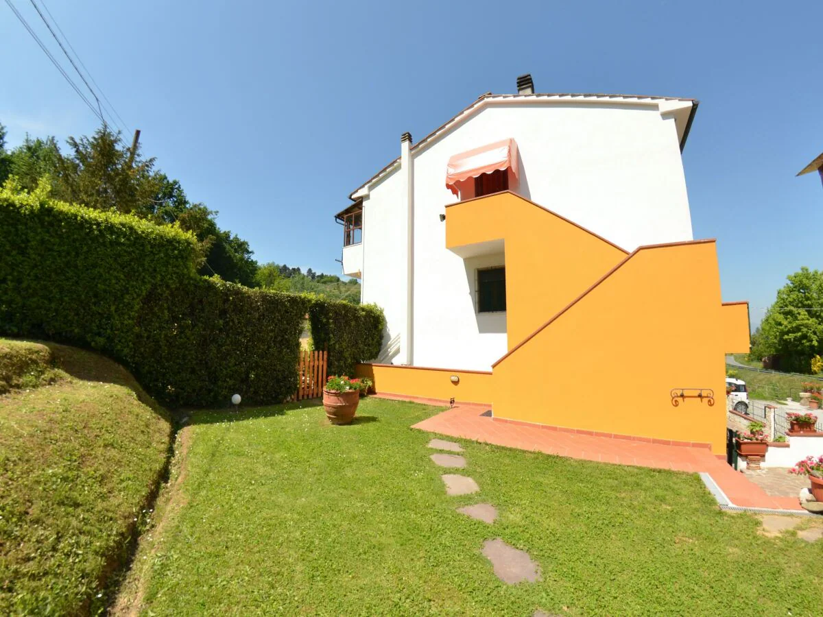 Apartment Holiday Home in Lucca with Pool & Garden