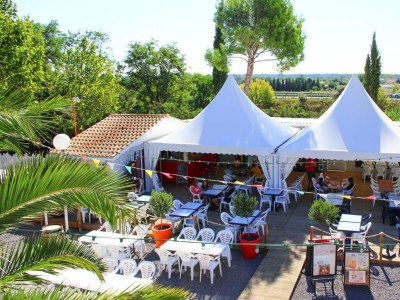 Holiday park Mobile home in Bessan with communal pool - Outdoor photo 15
