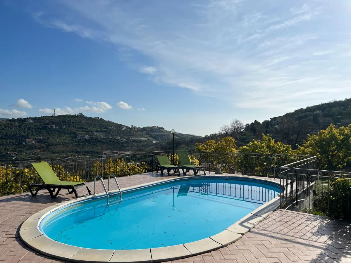 Apartment Appartement in Imperia - Outdoor photo 2