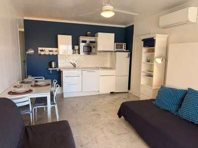 Apartment Peaceful La Pinède apartment for couple - Features photo 9