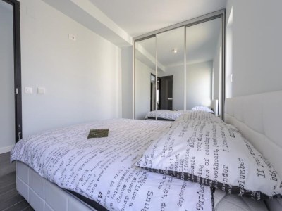 Apartment Apartment LaVilla - Two Bedroom Apartment with Balcony and Sea View (Žuti) - Features photo 18
