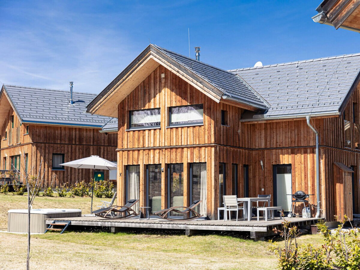 Chalet Superior Chalet # 23 mit IR-Sauna & Whirlpool