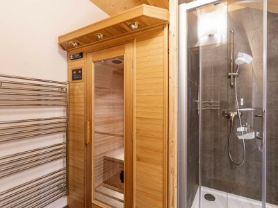 Chalet Superior Ferienhaus # 63 mit IR-Sauna & Whirlwanne - Features photo 18