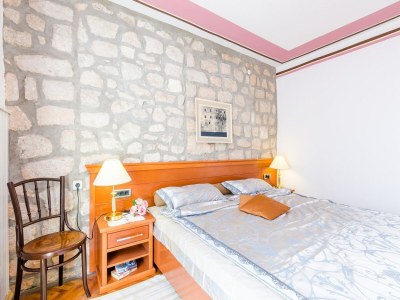 Apartment Apartments Nicol - One-Bedroom Apartment with Terrace - Features photo 2