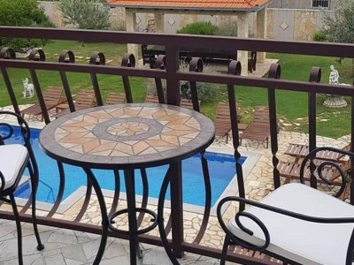 Villa Villa Popovića Dvori - Six Bedroom Villa with Pool in Makarska Riviera - Villa
