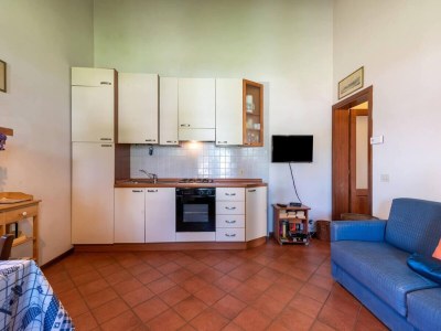 Apartment Apartment 500 m from Laterina Centre - Features photo 10
