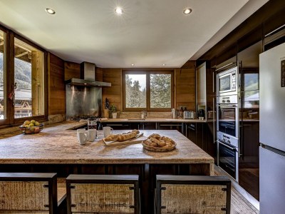 Chalet Spacious Family Chalet in Chamonix - Features photo 20