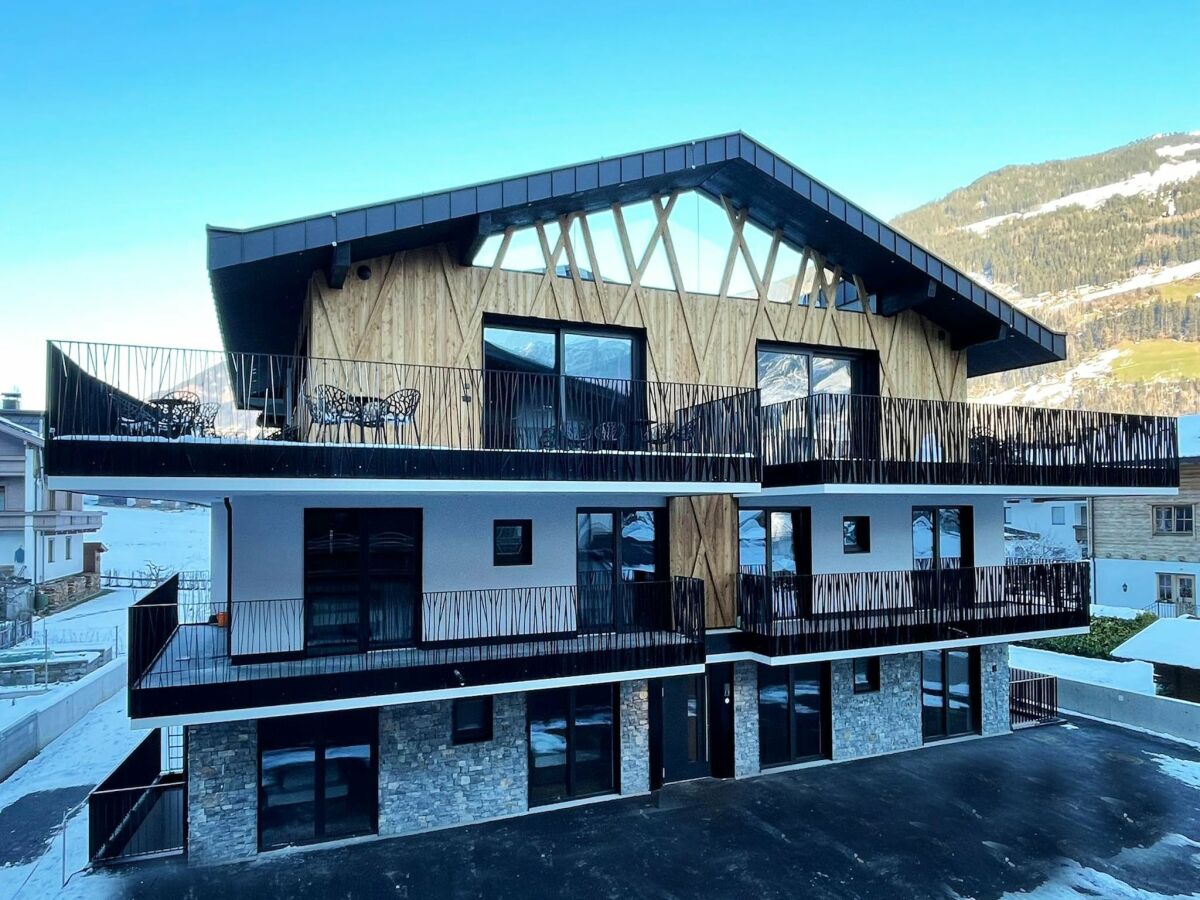 Holiday house Chalet im Zillertal nahe Skipisten & Whirlpool