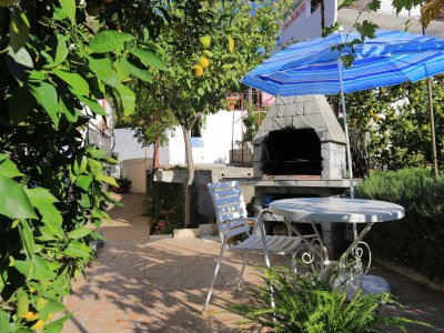 Apartment Two bedroom apartment with terrace and sea view Seget Donji, Trogir A-2029-a - Outdoor photo 7