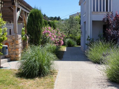 Apartment One bedroom apartment with terrace Banjol, Rab A-3215-c - Outdoor photo 5