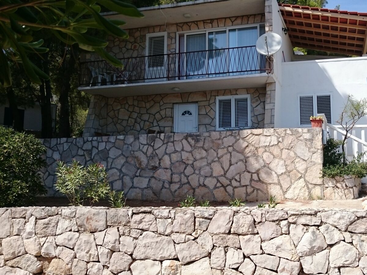Apartment Two bedroom apartment with terrace Ivan Dolac, Hvar A-16340-a - Outdoor photo 2