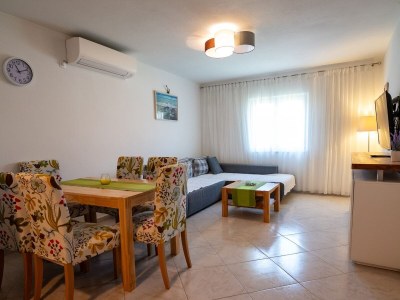 Apartment Three bedroom apartment with terrace Postira, Brač A-14822-a - Outdoor photo 23