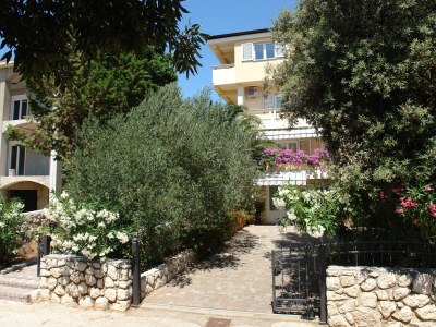Apartment One bedroom apartment with terrace and sea view Mandre, Pag A-18748-f - Outdoor photo 2