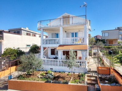 Apartment Two bedroom apartment near beach Grebaštica, Šibenik A-11463-a in Šibenik - Apartment