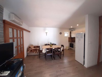 Apartment Two bedroom apartment with terrace Brela, Makarska A-18417-a - Outdoor photo 8