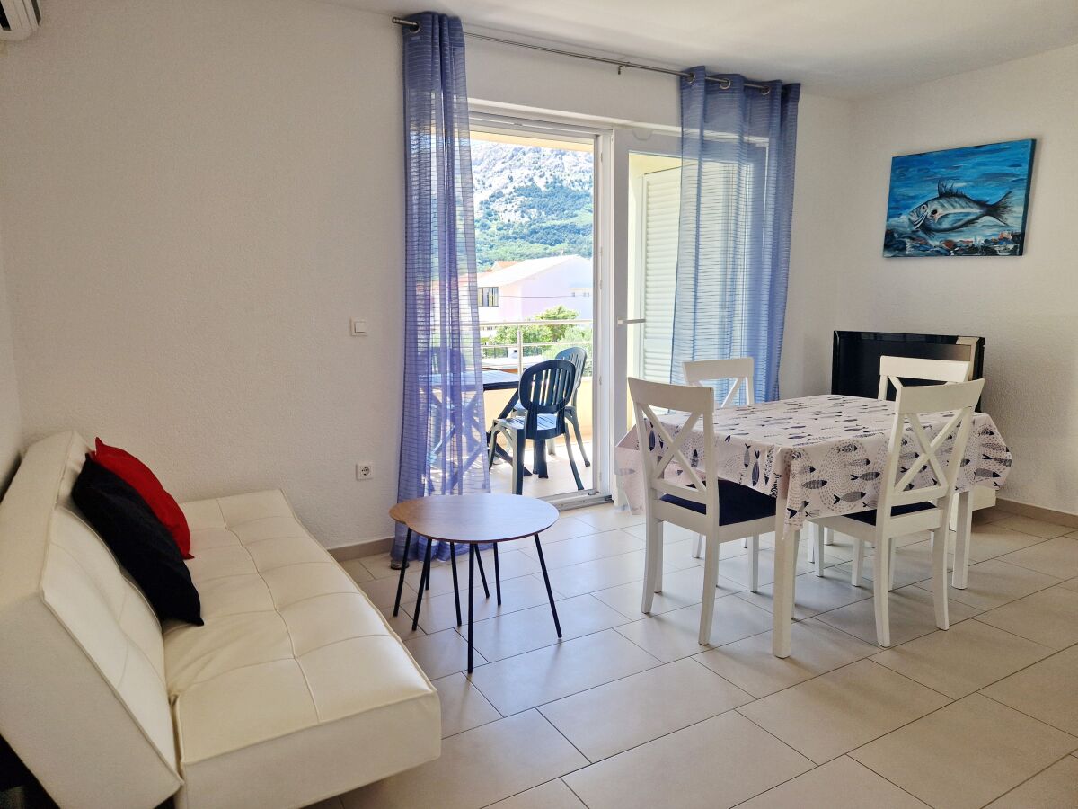 Apartment Two bedroom apartment with balcony Baška, Krk A-19206-a - Outdoor photo 4