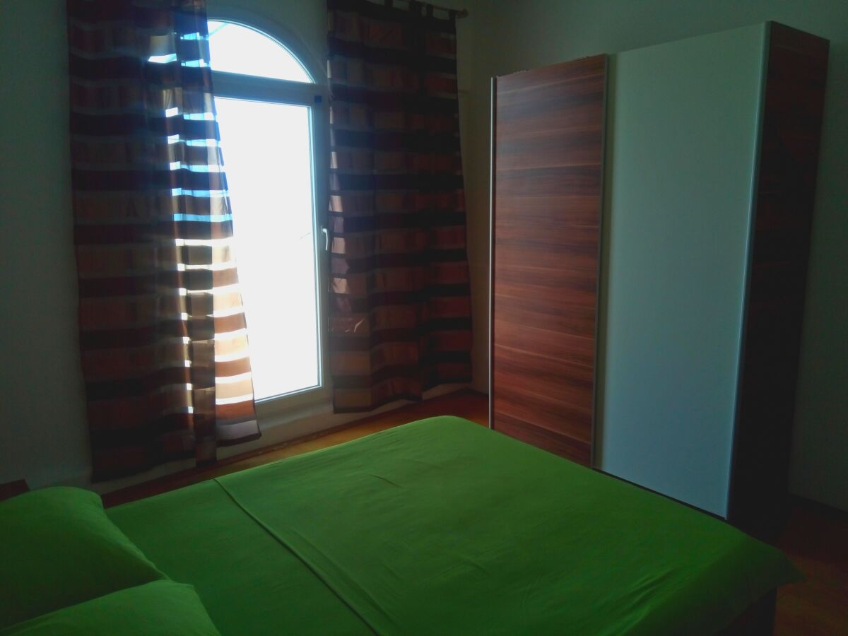 Apartment Three bedroom apartment with terrace and sea view Brist, Makarska A-19330-a - Outdoor photo 5