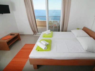 Apartment Studio flat with terrace and sea view Brela, Makarska AS-19998-b in Brela - Apartment