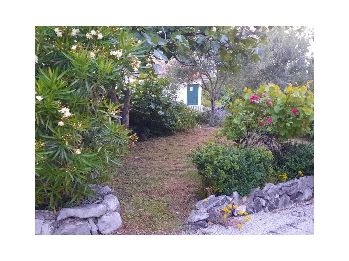 Apartment Two bedroom apartment with terrace and sea view Skrbcici, Krk A-25009-a